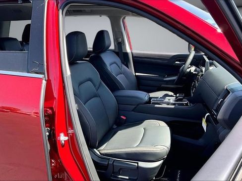 New 2026 Nissan Pathfinder SL FWD image 10