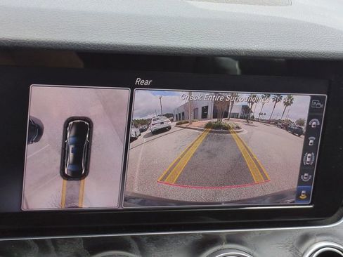 Certified 2019 Mercedes-Benz E 300 4MATIC image 20