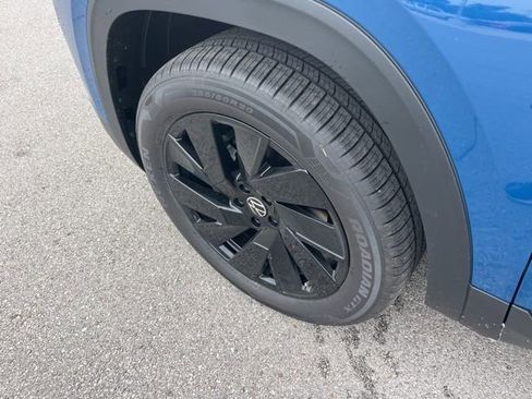 New 2026 Volkswagen Atlas Cross Sport SE image 4