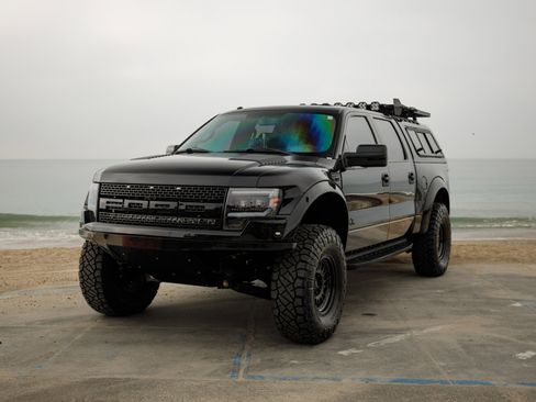 Used 2013 Ford F150 Raptor w/ Luxury Equipment Group image 1