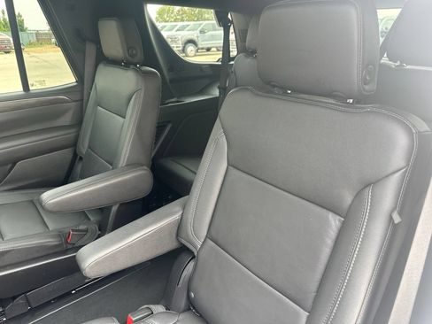 Used 2024 Chevrolet Tahoe Z71 w/ Luxury Package AWD/4WD image 20