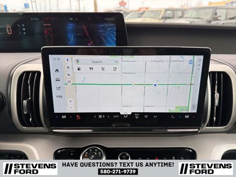 Used 2025 Ford Expedition Active image 38