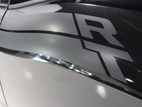 Used 2009 Dodge Challenger R/T image 14