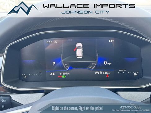 Used 2025 Volkswagen Jetta SE FWD image 33