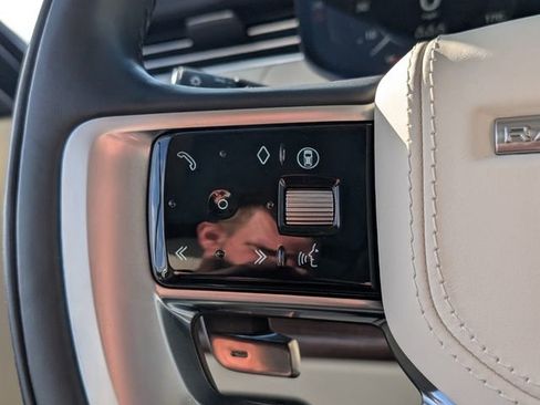 Used 2024 Land Rover Range Rover SE image 22