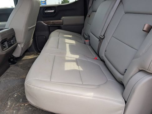 Used 2019 Chevrolet Silverado 1500 LT Trail Boss AWD/4WD image 8