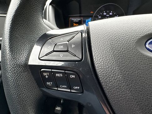 Used 2018 Ford Explorer XLT w/ Equipment Group 202A image 16