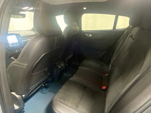 Used 2023 Volvo C40 P8 Recharge Ultimate AWD/4WD image 12