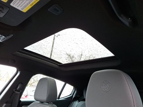 New 2025 Alfa Romeo Tonale image 10