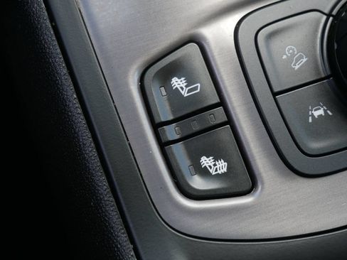 Used 2022 GMC Terrain AT4 AWD/4WD image 3