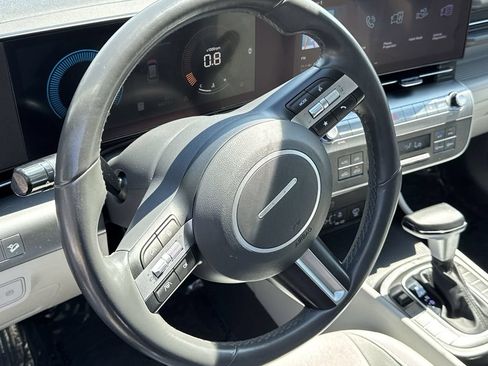 Used 2024 Hyundai Kona SEL FWD image 11