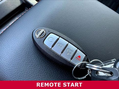 Certified 2025 Nissan Frontier PRO-4X AWD/4WD image 33