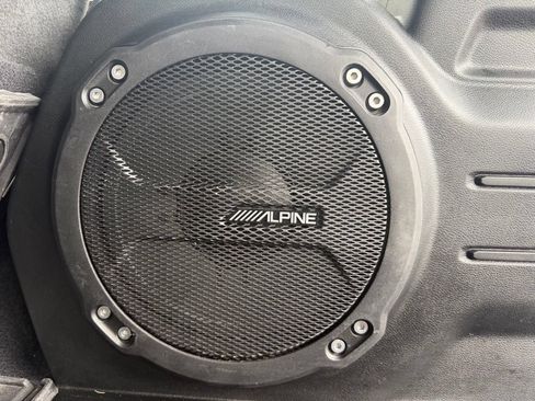 Used 2020 Jeep Wrangler Unlimited Sahara AWD/4WD image 10
