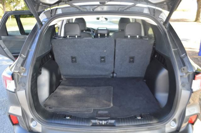 Used 2021 Ford Escape SE w/ SE Sport Appearance Package FWD image 20
