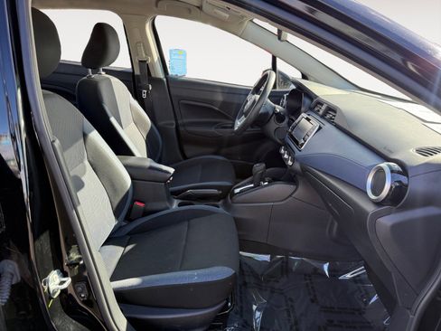 Used 2023 Nissan Versa SV image 19