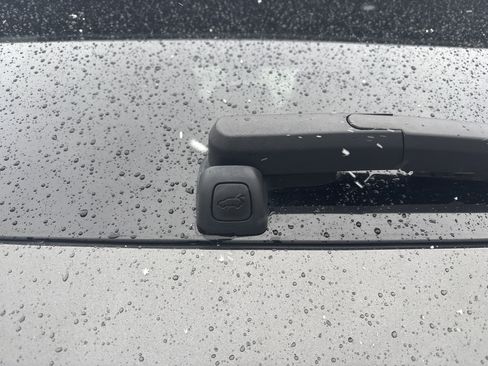 Used 2024 Genesis GV80 2.5T image 7