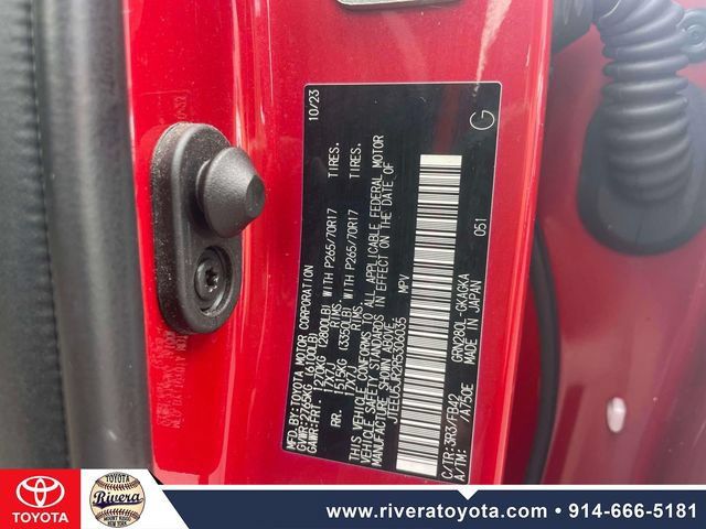 Used 2024 Toyota 4Runner SR5 RWD image 19