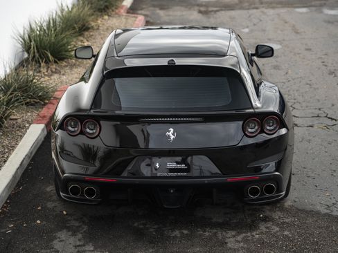 Certified 2018 Ferrari GTC4Lusso image 4