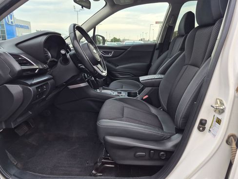 Used 2021 Subaru Forester Premium AWD/4WD image 17