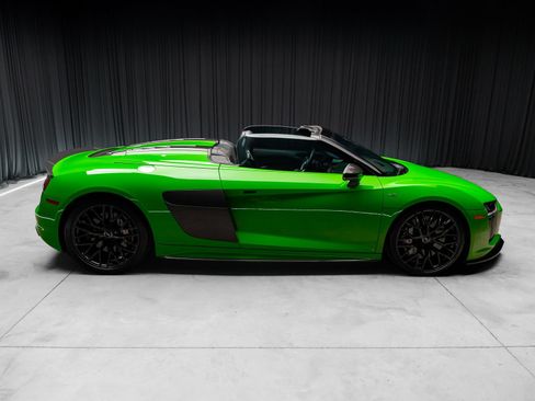 Used 2018 Audi R8 V10 plus AWD/4WD image 14