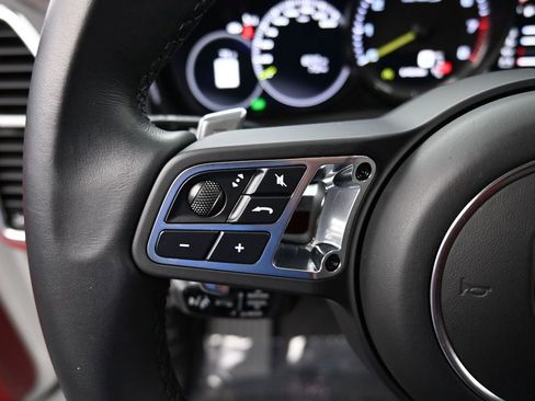 Certified 2022 Porsche Cayenne Turbo S image 20