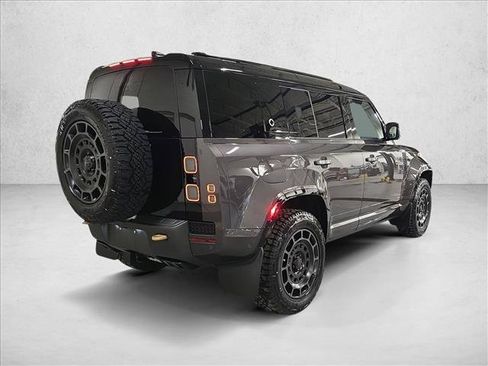 New 2026 Land Rover Defender 110 OCTA AWD/4WD image 5