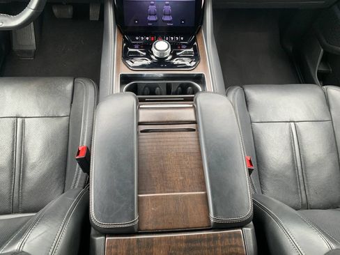 Used 2024 Jeep Grand Wagoneer L 4WD image 19