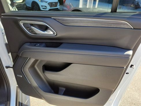 Certified 2023 GMC Yukon XL SLT image 44