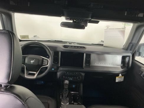 New 2025 Ford Bronco Big Bend w/ Black Diamond Package image 23