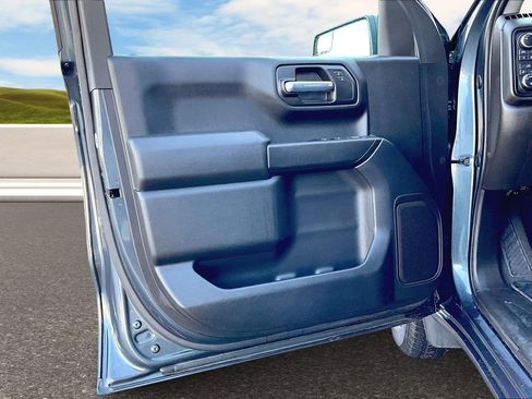 Used 2022 Chevrolet Silverado 1500 Custom image 13