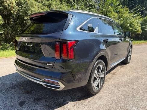 Certified 2023 Kia Sorento EX AWD/4WD image 3