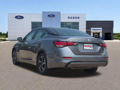 Used 2024 Nissan Sentra SV FWD image 5