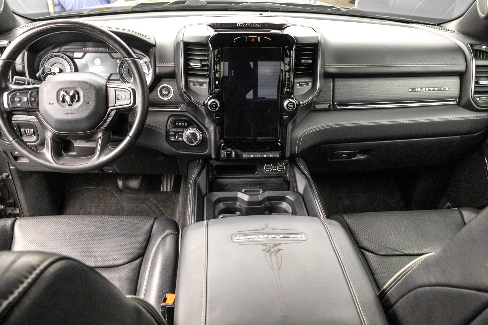 Used 2022 RAM 1500 Limited w/ Body Color Bumper Group AWD/4WD image 30