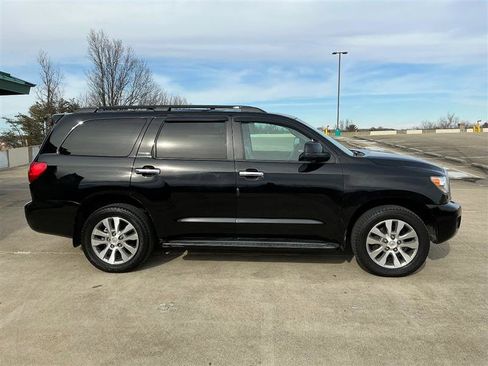 Used 2016 Toyota Sequoia Limited image 7