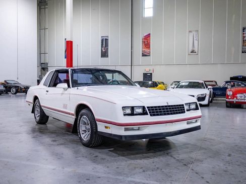 Used 1987 Chevrolet Monte Carlo SS RWD image 9
