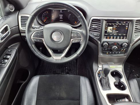 Used 2018 Jeep Grand Cherokee Altitude image 6