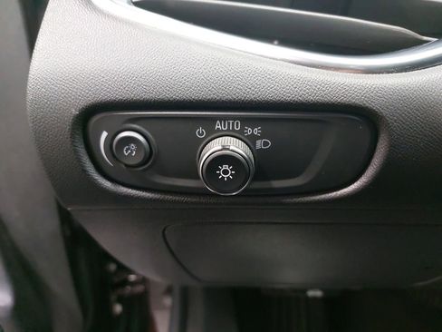 Used 2020 Chevrolet Malibu LT image 26