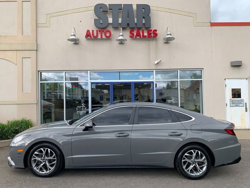 Used 2023 Hyundai Sonata SEL FWD image 4