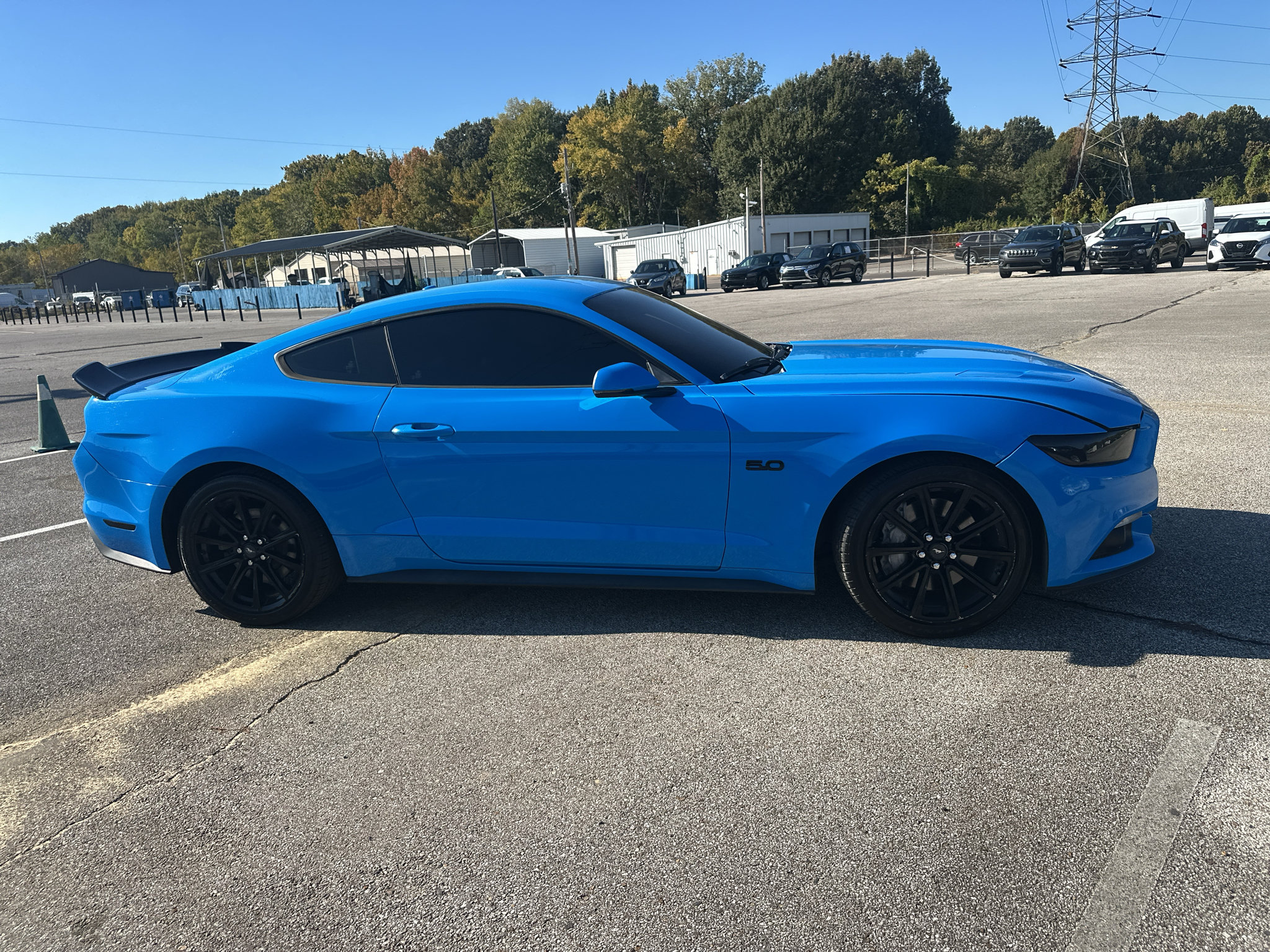 Used 2017 Ford Mustang GT Premium RWD image 13