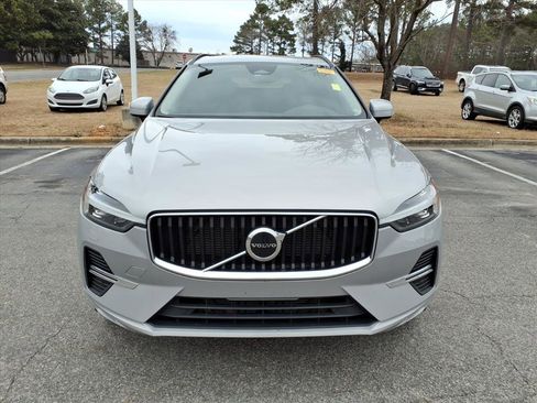 Certified 2023 Volvo XC60 B5 Core w/ Climate Package image 9