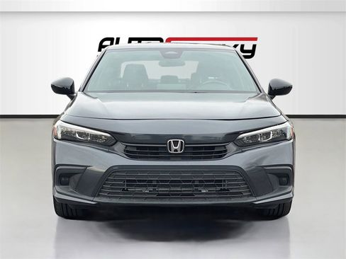 Used 2023 Honda Civic Sport image 2