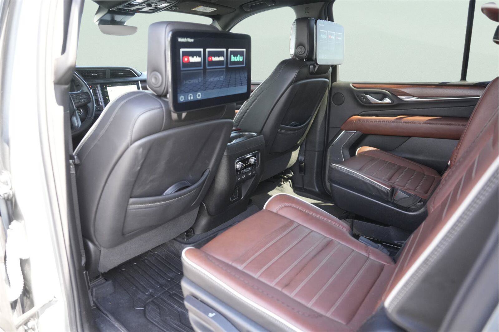 Used 2023 GMC Yukon XL Denali Ultimate w/ LPO, Floor Liner Package AWD/4WD image 12