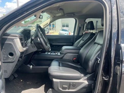 Used 2024 Ford Expedition XLT AWD/4WD image 7