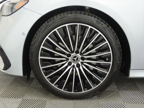 New 2026 Mercedes-Benz E 350 4MATIC Sedan image 32