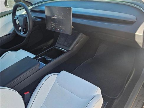 Used 2025 Tesla Model 3 Performance image 23