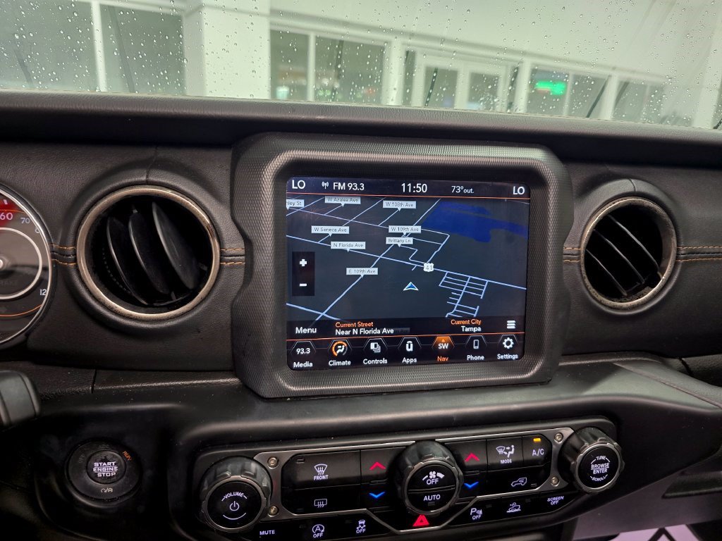 Used 2021 Jeep Wrangler Unlimited Sahara AWD/4WD image 27