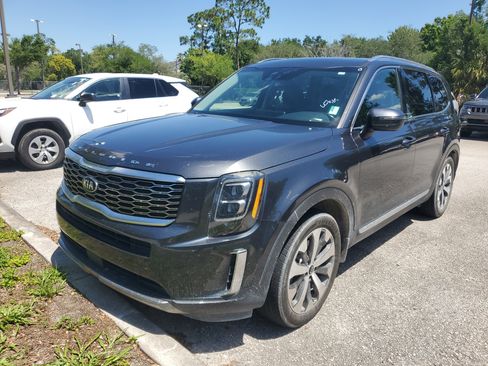 Used 2021 Kia Telluride EX w/ EX Premium Package FWD image 2