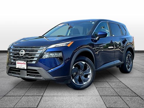 Certified 2024 Nissan Rogue SV FWD image 3