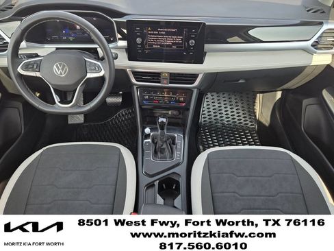Used 2025 Volkswagen Taos SE FWD image 23