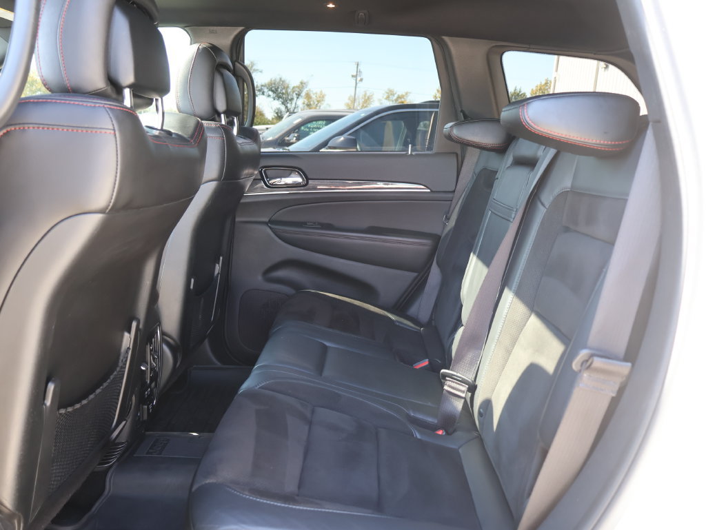 Used 2021 Jeep Grand Cherokee Trailhawk w/ Premium Lighting Group AWD/4WD image 17